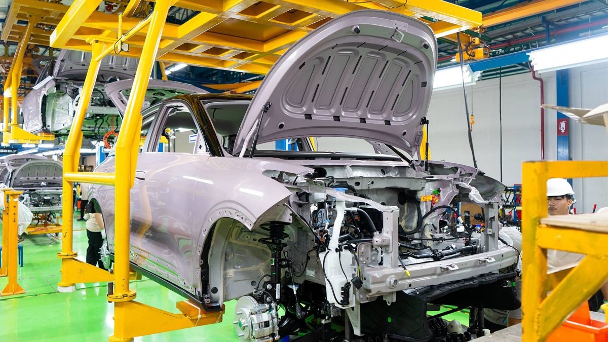 TKDN Tembus 46,5%, Geely EX2 Mulai Bergulir dari Pabrik Purwakarta